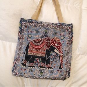 Tote bag